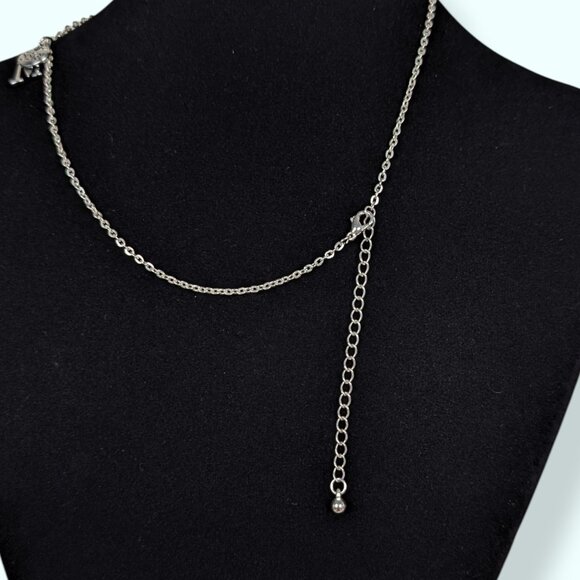 (2/$20) Sister "M" Pendant Necklace - Picture 5 of 6